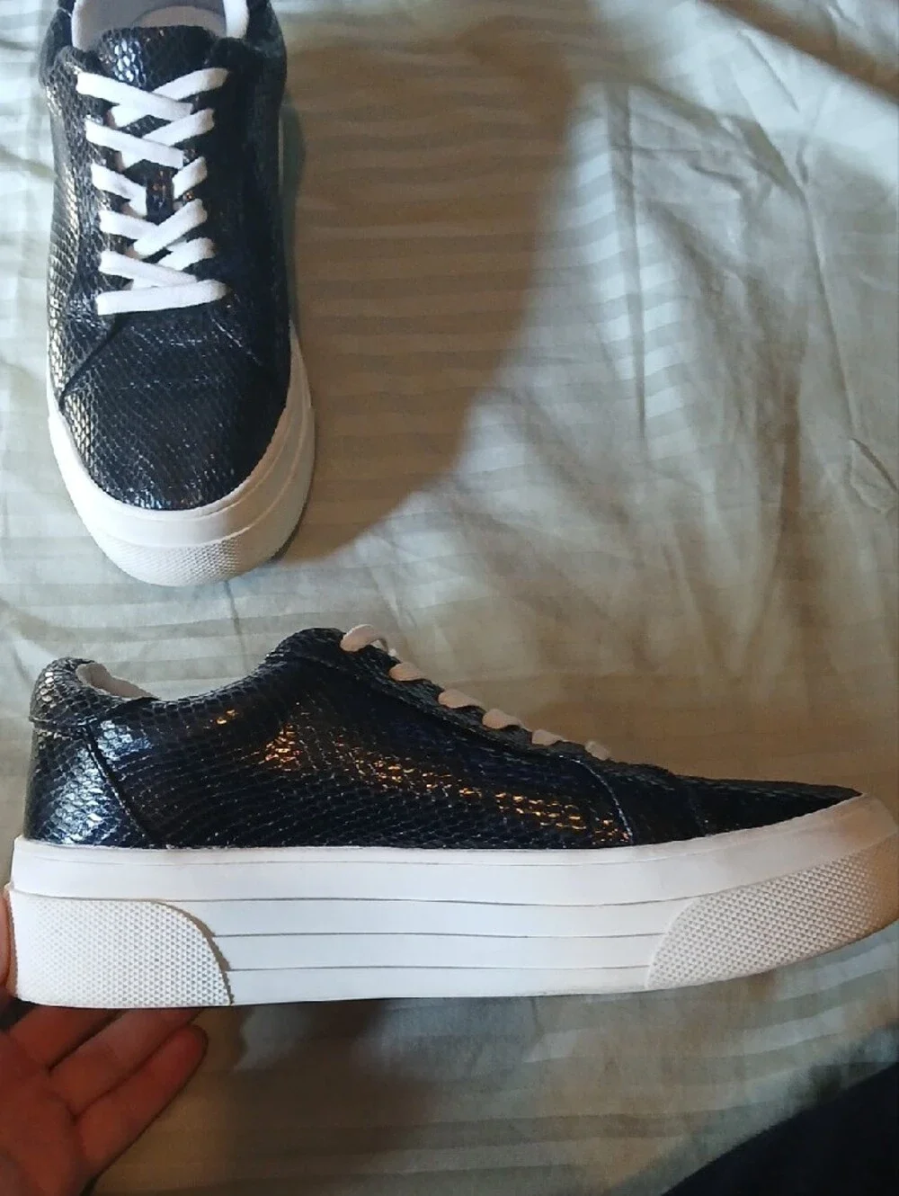 Jessica Simpson Women's Caitrona2 Black Snakeskin Platform Sneakers   Sz: 7.5